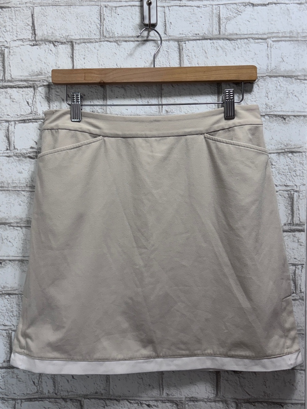 Neutral Cream A-Line Women’s Golf Skort